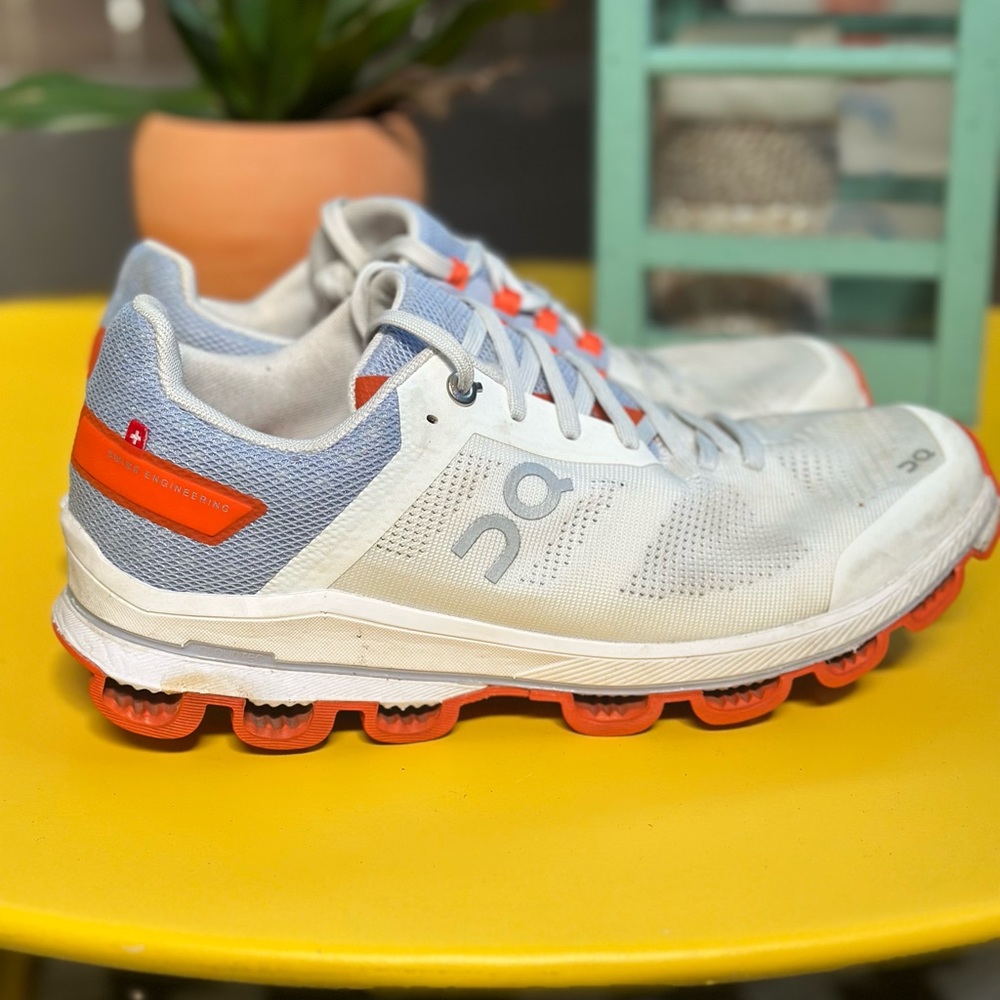 Women’s On Cloud